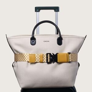 NWT - CINCHA Travel Belt in Waffle.